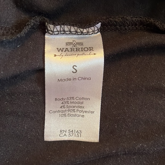 Black button blouse - Picture 4 of 4